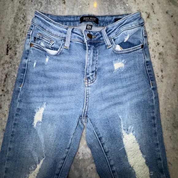 Judy Blue 1/25 Distressed High Waist Relaxed Skinny Jeans - Picture 3 of 6